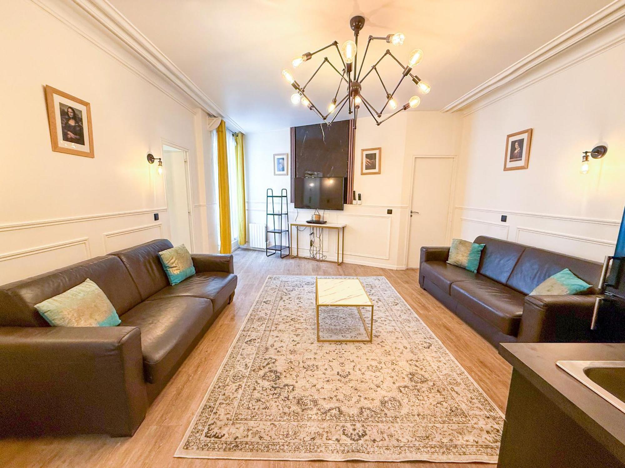 Urban Flat 107 - Sublime 4 Bedroom Opera